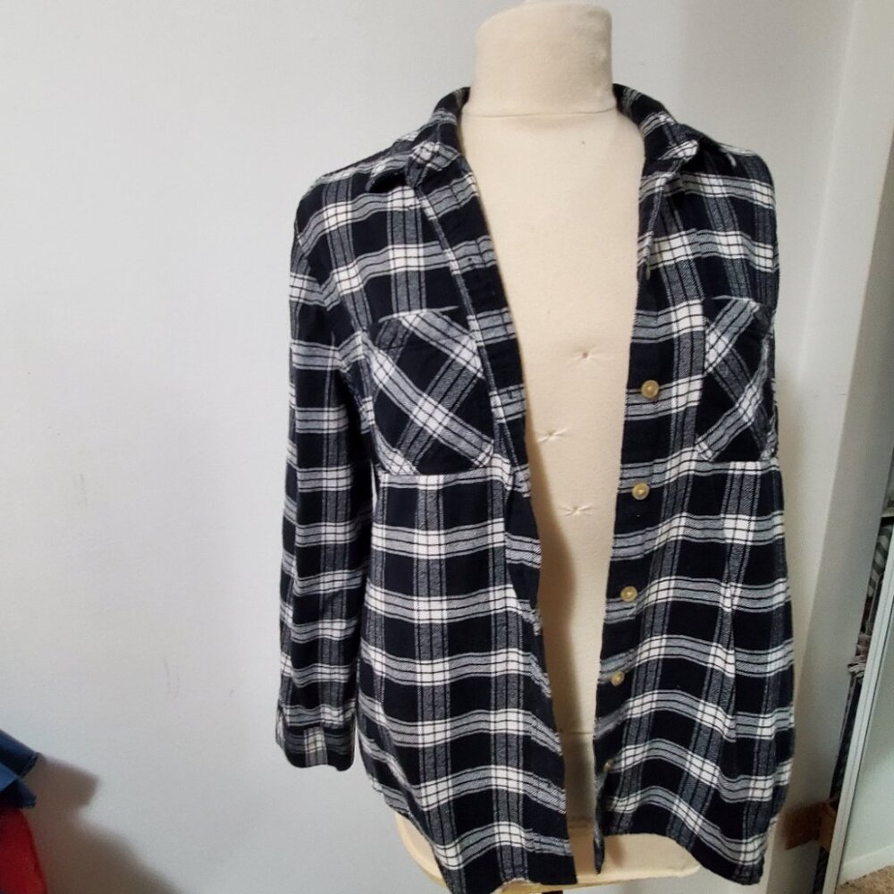A.N.A. Black & White Flannel Shirt Size Small